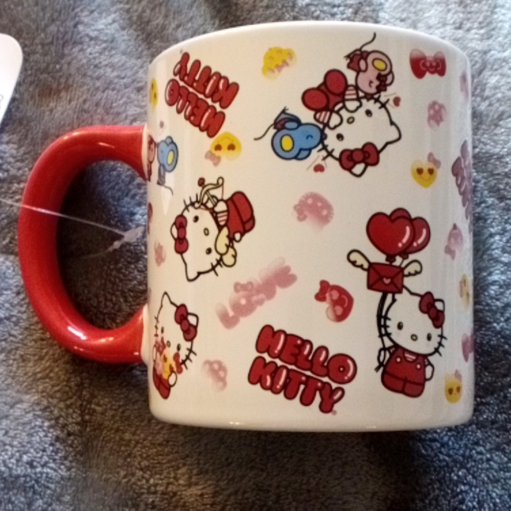 HELLO KITTY MUG! NEW WITH TAGS